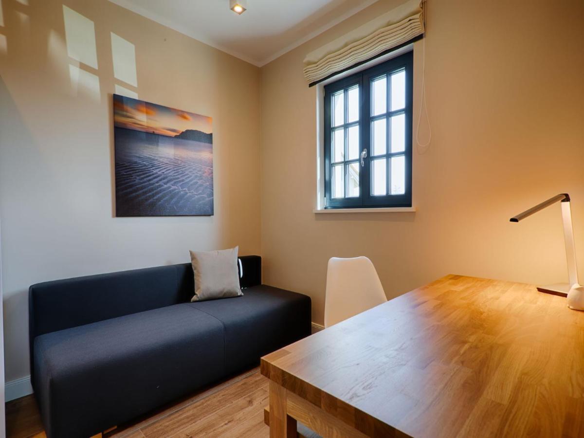 Reetland Am Meer - Luxus Reetdachvilla Mit 3 Schlafzimmern, Sauna Und Kamin F18 Dranske Buitenkant foto