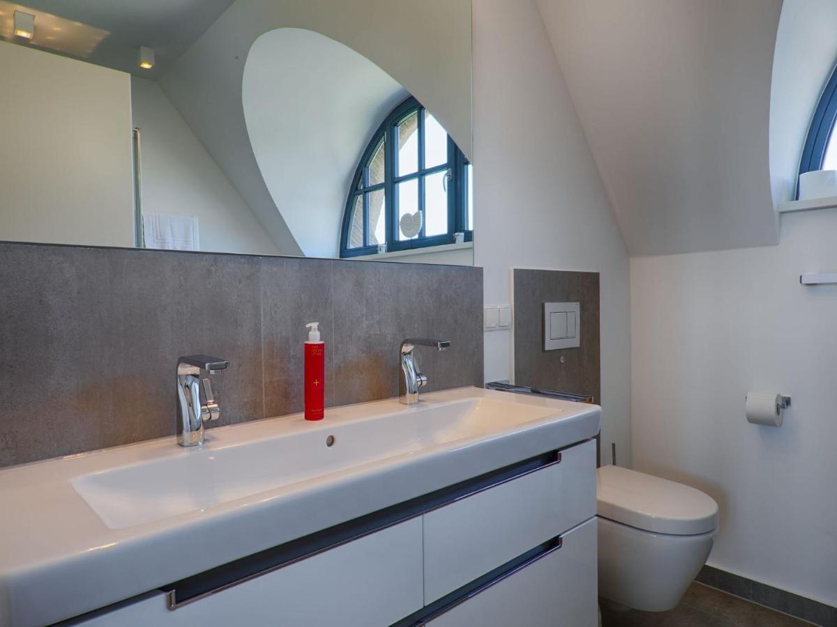 Reetland Am Meer - Luxus Reetdachvilla Mit 3 Schlafzimmern, Sauna Und Kamin F18 Dranske Buitenkant foto